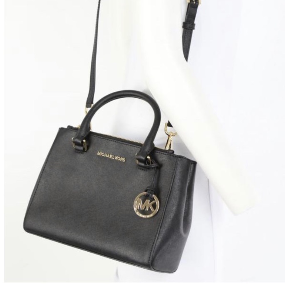 Michael Kors Sutton MediumSaffiano Leather Satchel